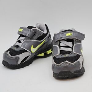 Nike Reax shox baby shoes size 4
